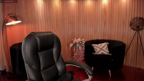 Snapshot of lexiewayne chatting on May 29, 2026, 7:23 pm Lexie online show from May 29, 2026, 7:23 pm