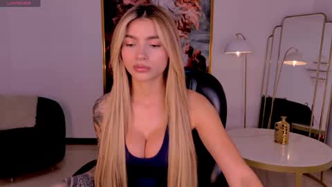 Snapshot of lexiewayne chatting on June 5, 2026, 7:52 pm Lexie online show from June 5, 2026, 7:52 pm