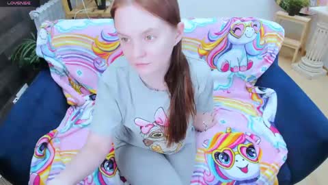 Snapshot of lexihoward chatting on June 2, 2026, 6:37 am Lexi online show from June 2, 2026, 6:37 am