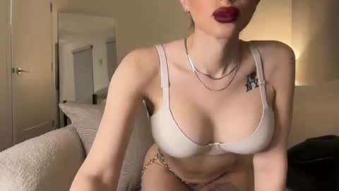 Snapshot of lexii_23 chatting on October 13, 2025, 6:24 am Sexy Lexi online show from October 13, 2025, 6:24 am