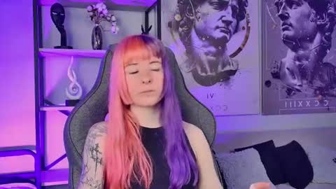 Snapshot of lexiwenford chatting on July 4, 2026, 3:56 am Lexi Wenford NO NUDE GODDESS online show from July 4, 2026, 3:56 am