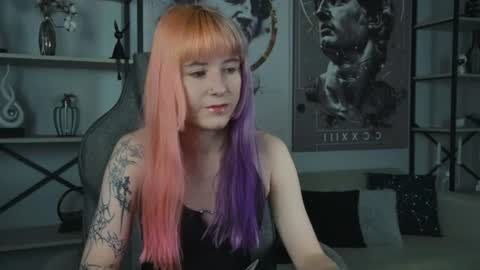 Snapshot of lexiwenford chatting on July 19, 2026, 5:11 am Lexi Wenford NO NUDE GODDESS online show from July 19, 2026, 5:11 am