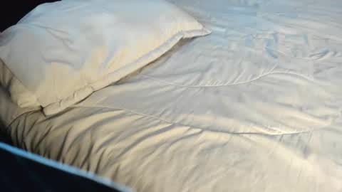 LEXXI online show from February 27, 2025, 7:15 pm