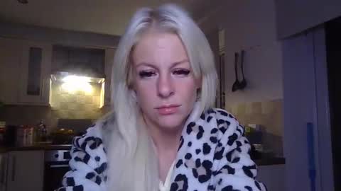 Snapshot of lexxileox chatting on March 31, 2026, 11:16 pm lexxileox online show from March 31, 2026, 11:16 pm