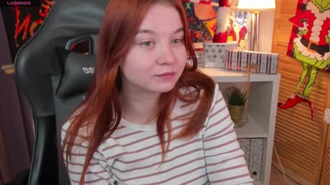 lexxxyone online show from December 5, 2024, 4:44 pm