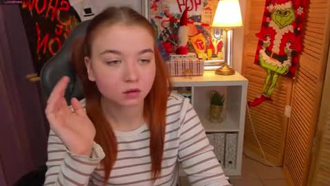 lexxxyone online show from December 11, 2024, 6:31 pm