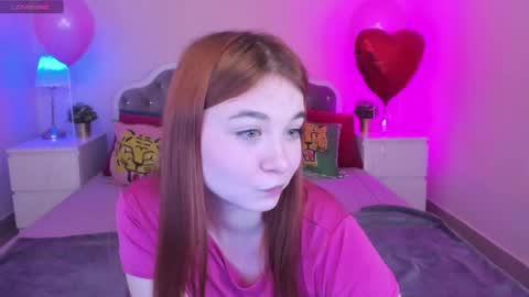 lexxxyone online show from March 10, 2025, 1:32 pm