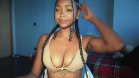 Snapshot of lexy_squirt_queen chatting on May 31, 2026, 10:22 am LEXY - Independent account online show from May 31, 2026, 10:22 am