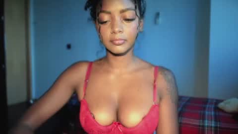 Snapshot of lexy_squirt_queen chatting on June 12, 2026, 10:47 am LEXY - Independent account online show from June 12, 2026, 10:47 am