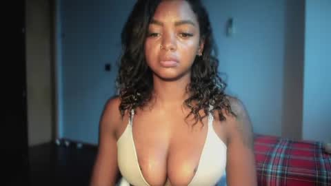Snapshot of lexy_squirt_queen chatting on June 22, 2026, 10:12 am LEXY - Independent account online show from June 22, 2026, 10:12 am