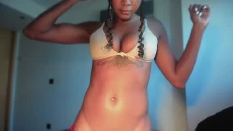 Snapshot of lexy_squirt_queen chatting on June 27, 2026, 12:22 pm LEXY - Independent account online show from June 27, 2026, 12:22 pm
