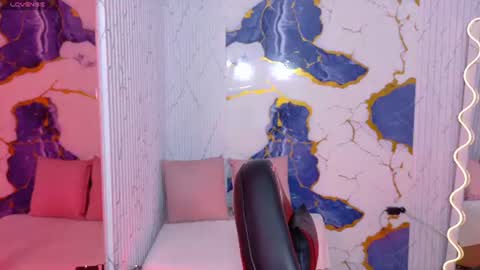 lexy_tay online show from June 10, 2026, 12:04 pm