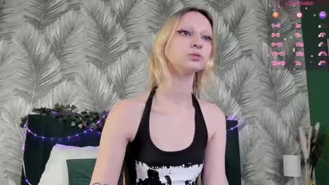 Lexy online show from November 6, 2025, 11:22 am