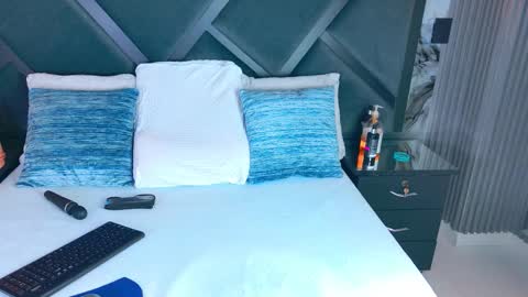 Lexy online show from December 4, 2025, 7:55 pm