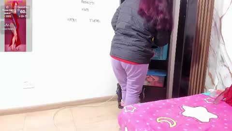 lexyy24_ online show from June 13, 2026, 9:29 am
