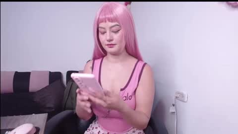 Leydy  online show from February 18, 2025, 12:04 am