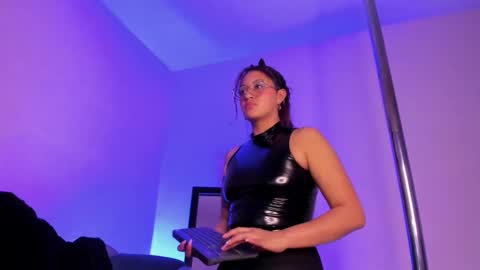   online show from January 11, 2025, 10:08 am