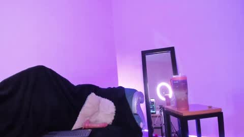   online show from January 12, 2025, 5:24 am