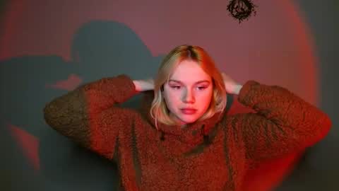 Leyla online show from January 19, 2026, 8:07 am