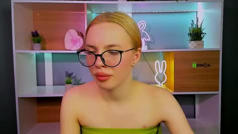 leyla_sexi online show from May 13, 2026, 6:49 pm