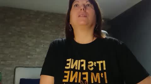 Leyla online show from November 21, 2025, 8:02 am