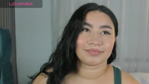 Snapshot of leylacliinton chatting on October 19, 2025, 5:35 pm Leyla online show from October 19, 2025, 5:35 pm