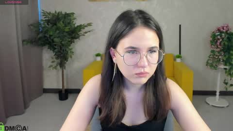 Snapshot of leylamirage chatting on March 31, 2026, 12:16 pm leylamirage online show from March 31, 2026, 12:16 pm