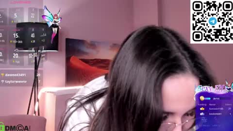 Snapshot of leylamirage chatting on April 18, 2026, 7:07 pm leylamirage online show from April 18, 2026, 7:07 pm