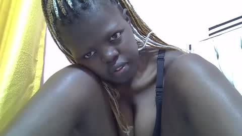 laylani69 online show from February 28, 2025, 8:18 pm