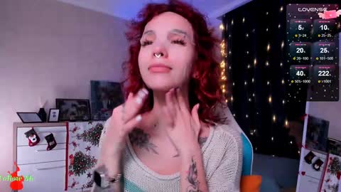 Snapshot of leylanoir chatting on January 5, 2025, 6:02 pm LEA online show from January 5, 2025, 6:02 pm