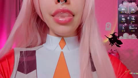 Snapshot of leylanoir chatting on October 30, 2025, 3:35 pm LEA online show from October 30, 2025, 3:35 pm