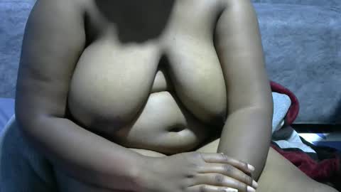 Snapshot of leylapleasure chatting on December 4, 2025, 10:18 pm leylapleasure online show from December 4, 2025, 10:18 pm