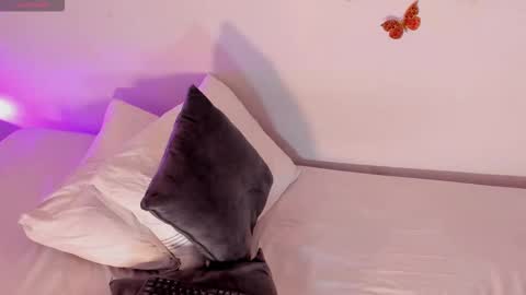 leyla woods online show from March 11, 2026, 11:38 am