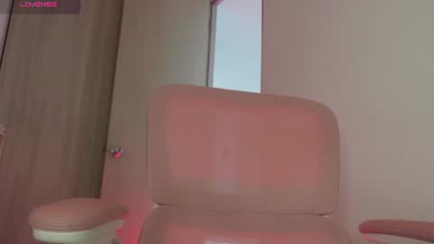 Snapshot of leyre_lerr chatting on July 3, 2026, 12:22 pm Jessica online show from July 3, 2026, 12:22 pm