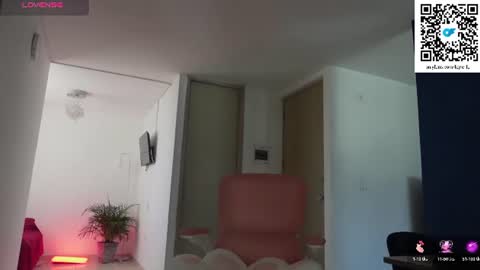 Snapshot of leyre_lerr chatting on July 7, 2026, 1:59 pm Jessica online show from July 7, 2026, 1:59 pm
