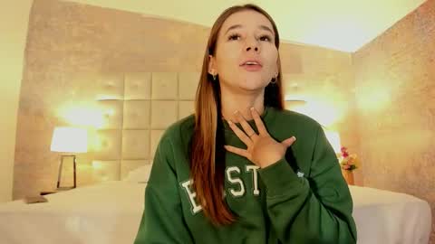 LEZY online show from March 8, 2026, 8:56 pm