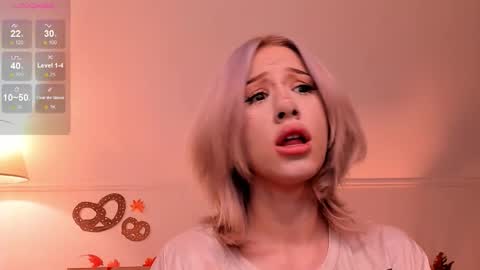 Snapshot of lezy_liza chatting on September 27, 2025, 3:55 am Lisa online show from September 27, 2025, 3:55 am