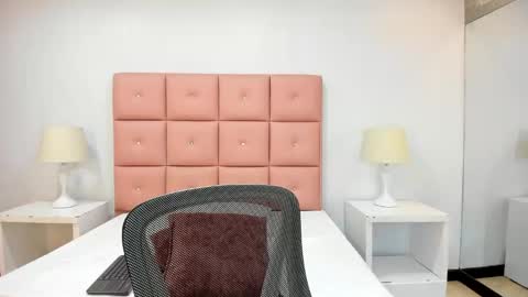 lhiamfitt online show from December 27, 2024, 11:06 am