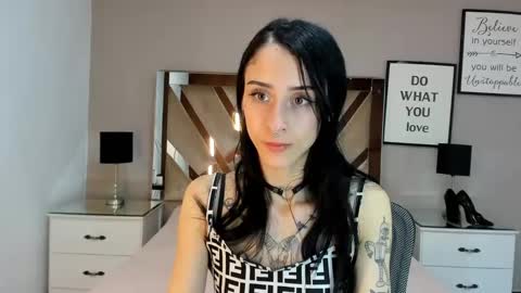 lhiamfitt online show from January 15, 2025, 9:09 pm