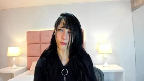 lhiamfitt online show from March 5, 2025, 3:51 am