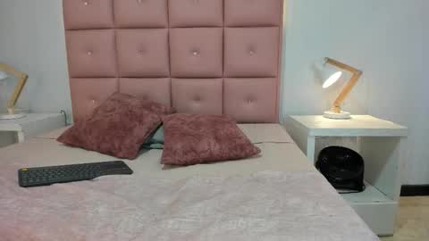 lhiamfitt online show from October 26, 2025, 3:29 pm