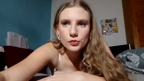 Snapshot of lia06_ chatting on November 21, 2025, 6:28 pm lia06_ online show from November 21, 2025, 6:28 pm