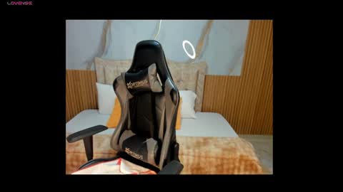 lia_16_ online show from July 30, 2026, 10:58 am