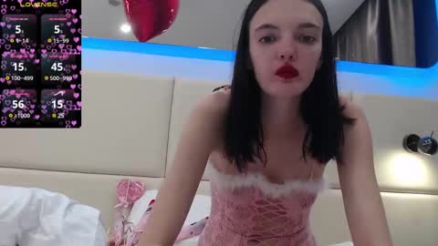Snapshot of lia__meow chatting on February 14, 2025, 2:54 pm Lia online show from February 14, 2025, 2:54 pm