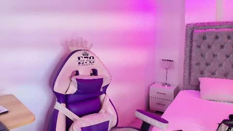 Snapshot of lia_adamsss chatting on June 12, 2026, 4:00 am Lia online show from June 12, 2026, 4:00 am