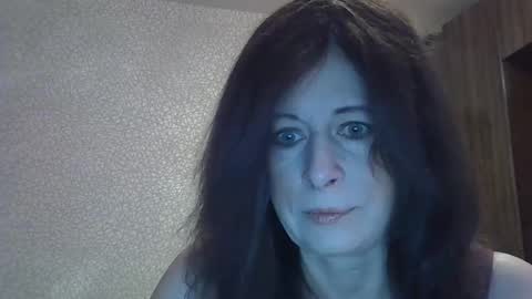 Snapshot of lia_ang chatting on March 10, 2026, 8:19 am lia_ang online show from March 10, 2026, 8:19 am