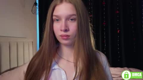 Lia  online show from February 26, 2026, 12:04 pm