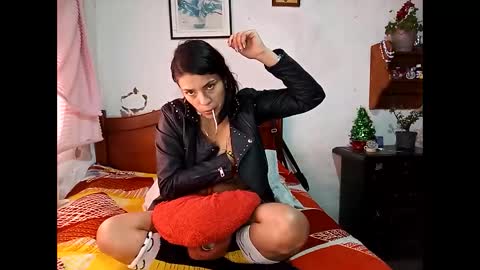 Snapshot of lia_hottie chatting on December 27, 2024, 2:12 pm Lia online show from December 27, 2024, 2:12 pm