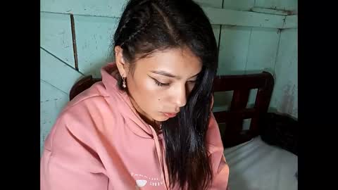 Snapshot of lia_hottie chatting on December 30, 2024, 11:06 pm Lia online show from December 30, 2024, 11:06 pm