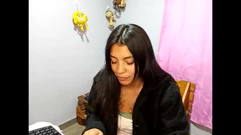 Snapshot of lia_hottie chatting on January 18, 2025, 1:18 pm Lia online show from January 18, 2025, 1:18 pm